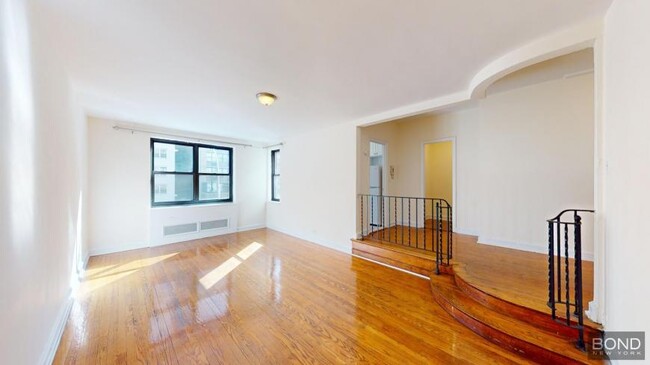 Primary Photo - 0 bedroom in NEW YORK NY 10017