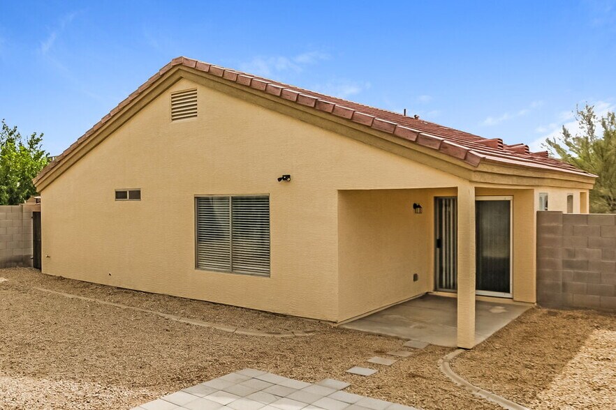 Building Photo - 12814 W Crocus Dr