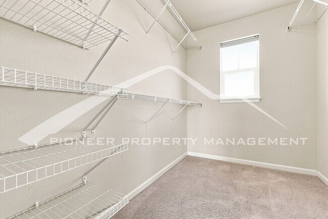 Building Photo - 6583 S Irvington Way