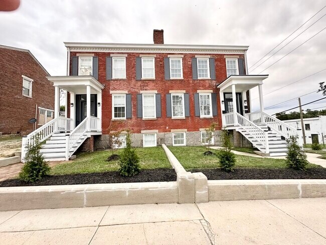 Building Photo - 31 S Jefferson St