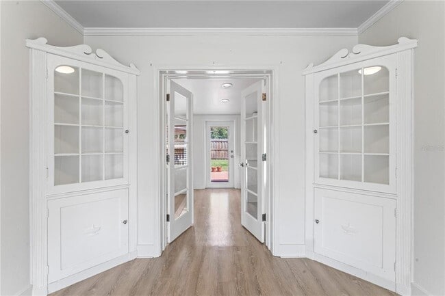 Building Photo - 4011 W El Prado Blvd