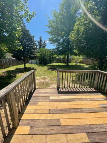 Building Photo - 7791 Cottonwood Ave