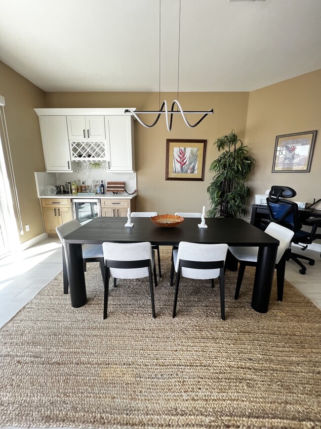 Building Photo - 9420 Old Hickory Cir