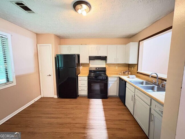 Building Photo - 5371 Century Trce
