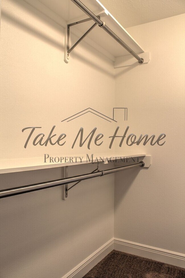 Building Photo - Springfield Schools with Strafford Address!