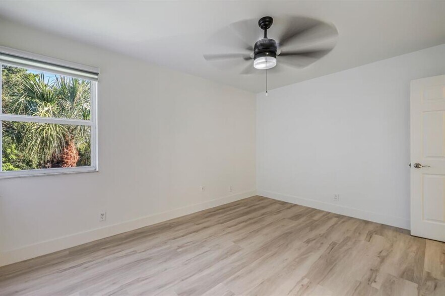 Building Photo - 8911 NW 28th Dr