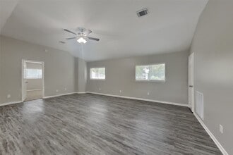 Building Photo - 602 Lajuana Ct