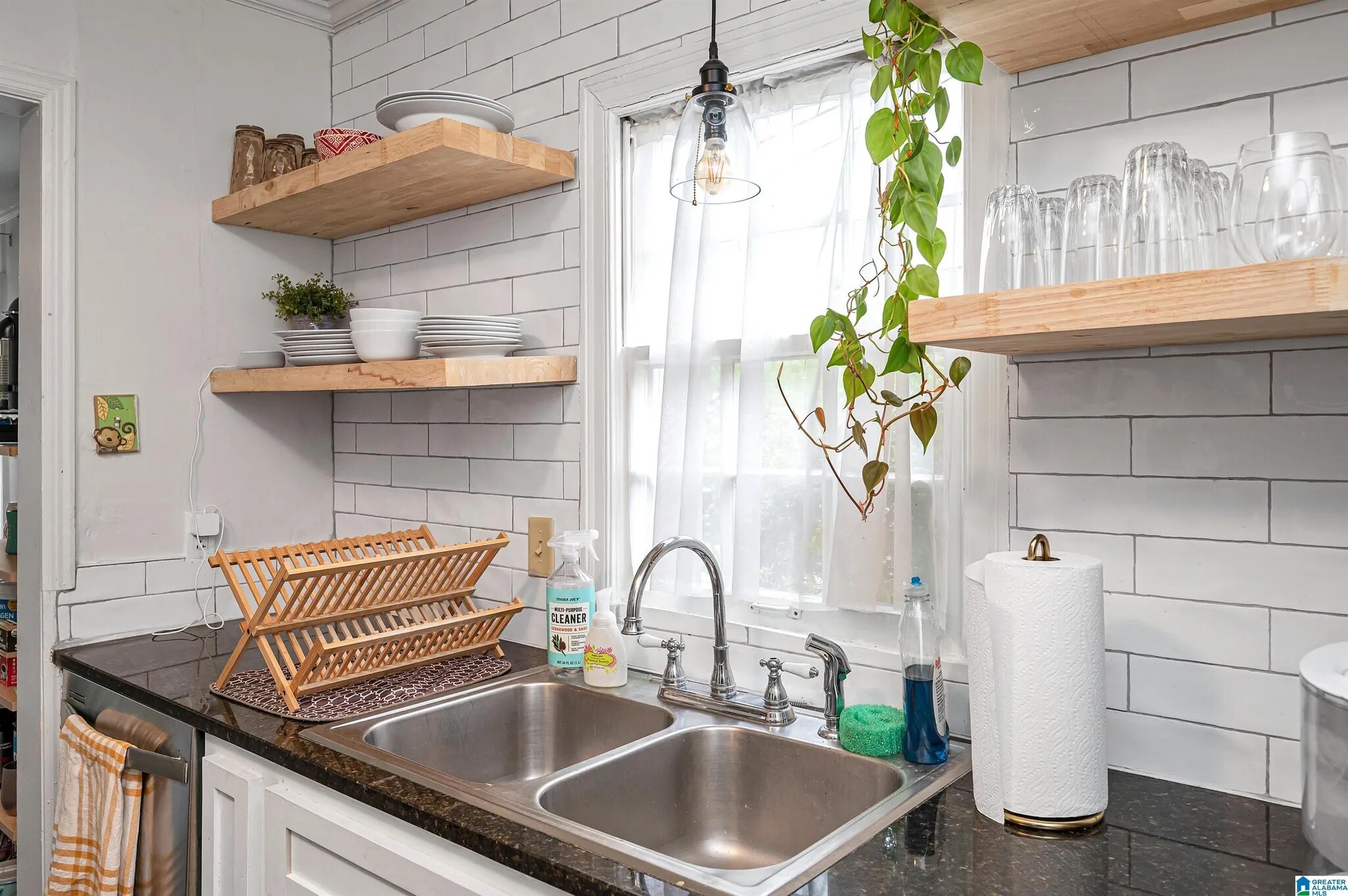 Building Photo - 113 Oglesby Ave