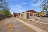 Building Photo - 2520 E Cameron Vista