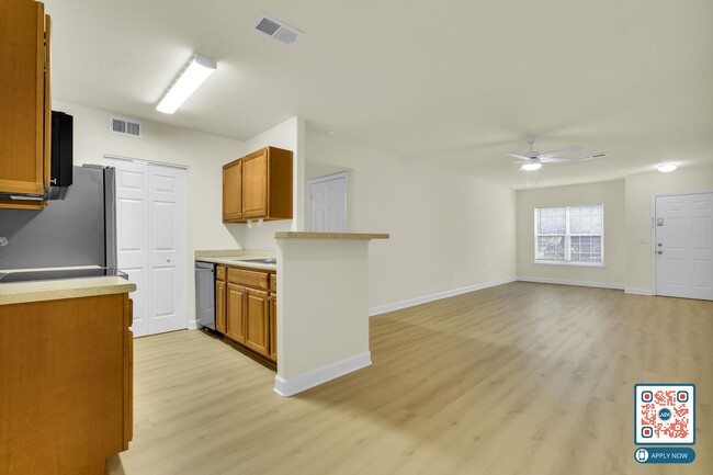 Building Photo - MOVE IN THIS YEAR - FREE MONTH'S RENT IN 1st 90 DAYS!