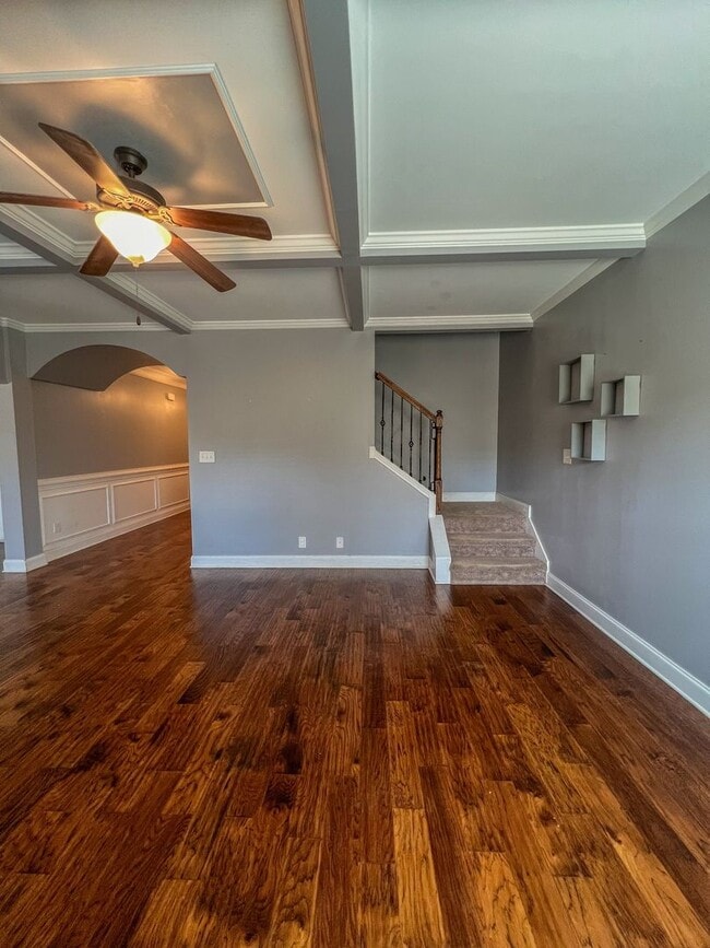 Building Photo - Short Term Leases Options! Gorgeous 5 Bedr...