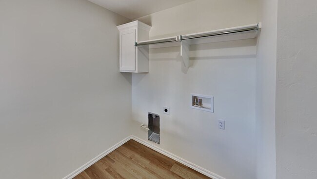 Building Photo - LUXURY BRAND NEW 3 Bedroom 2 Bath Duplex in Piedmont Schools (Neighborhood Park)