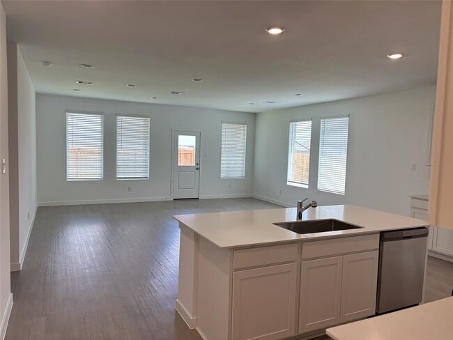 Building Photo - 21710 Willow River Canyon Ln