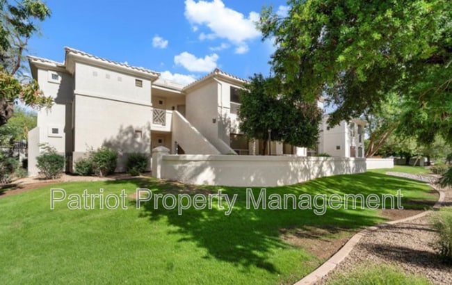 Building Photo - 9550 E Thunderbird Rd