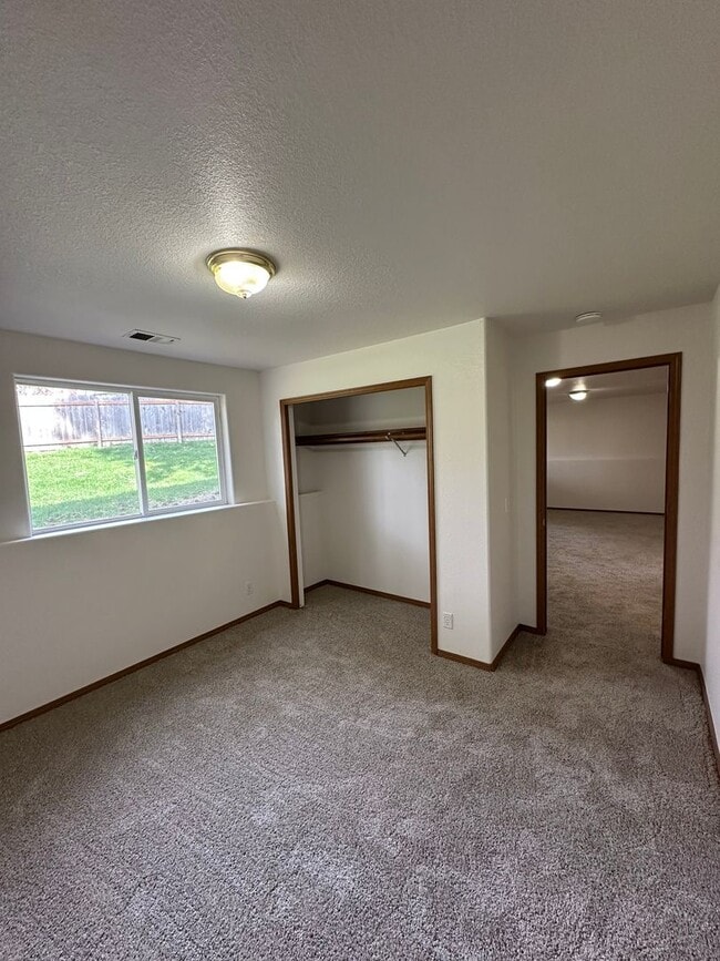 Building Photo - Riverside Harbor Two Story Home