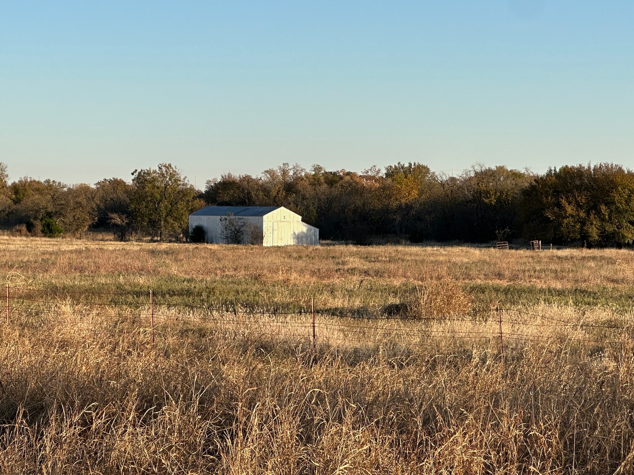 Building Photo - 13520 NW Cache Rd