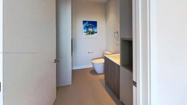 Building Photo - 500 Alton Rd