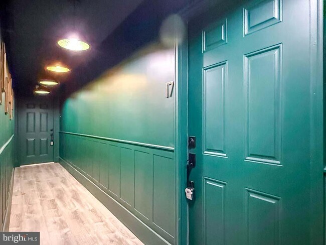 Building Photo - 30 Haddon Ave