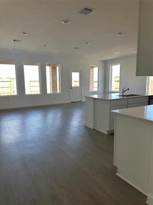 Building Photo - 3124 Ruby Rdg Dr