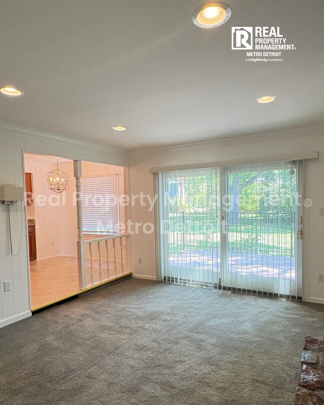 Building Photo - 4-Bedroom Single-Family Home in Troy, Michigan