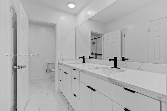 Building Photo - 9375 SW 181st Terrace