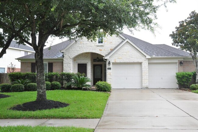 Building Photo - 26639 Summerbend Hollow Ln