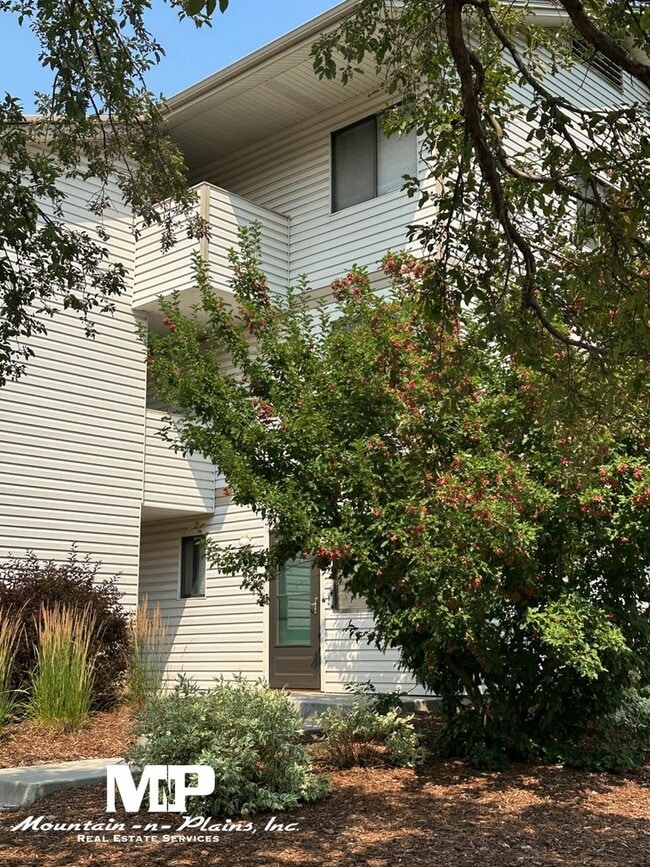 Primary Photo - 1705 Heatheridge Rd