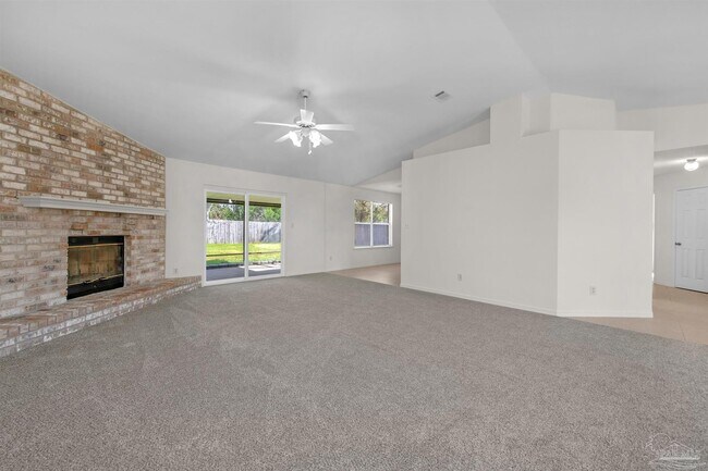 Building Photo - 9568 Brentwood Blvd