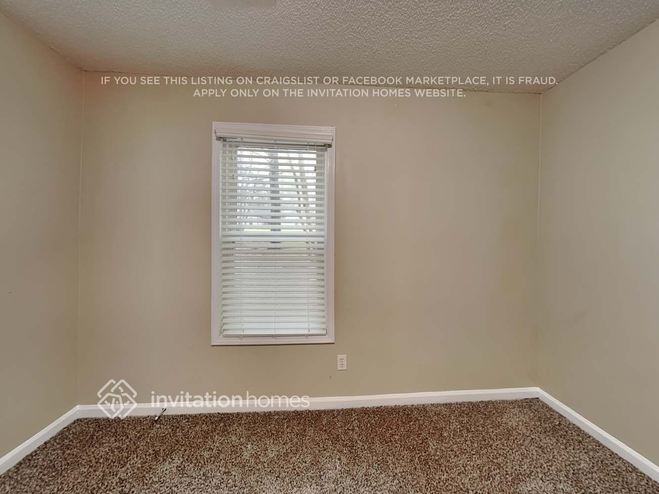 Building Photo - 5995 Bayside Dr NW