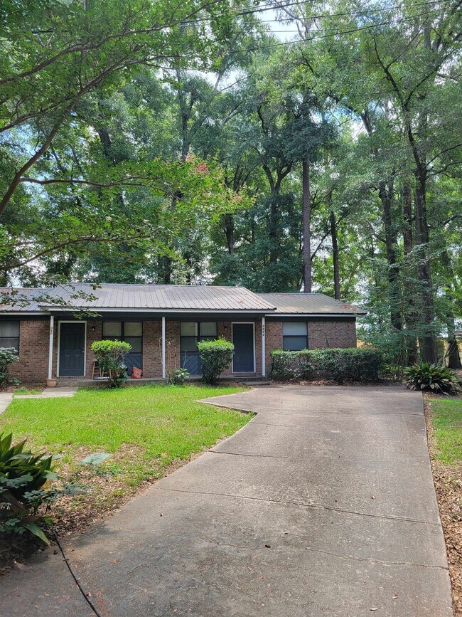 Building Photo - 5392 Dawn Ct