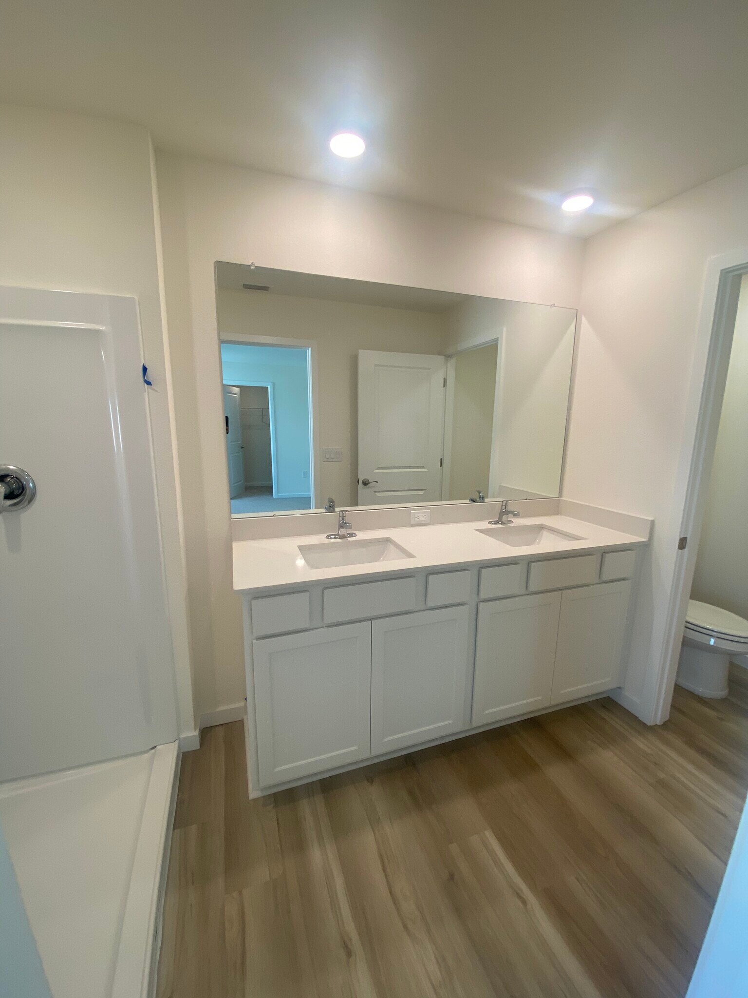 Building Photo - 11486 Memorial Dr