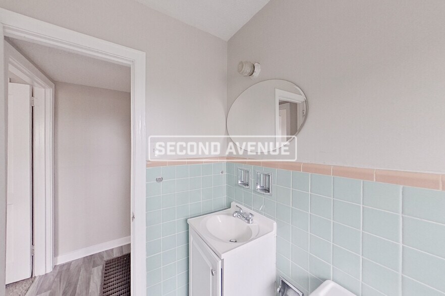 Building Photo - 7825 Rugby Ct