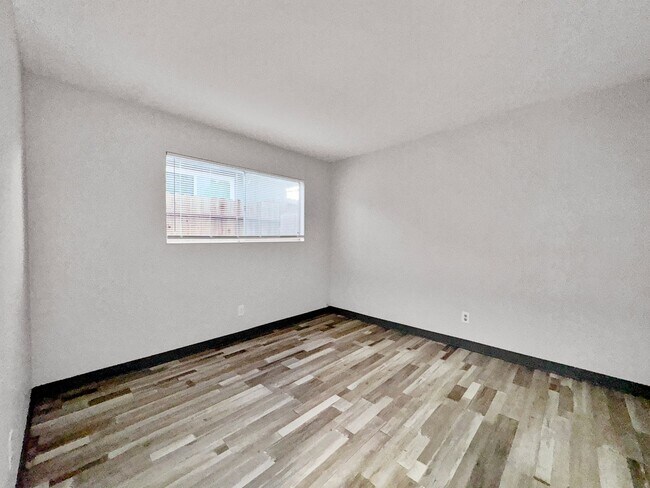 Building Photo - 2BR/1BA House w/ Fenced Yard + Garage In Carmichael