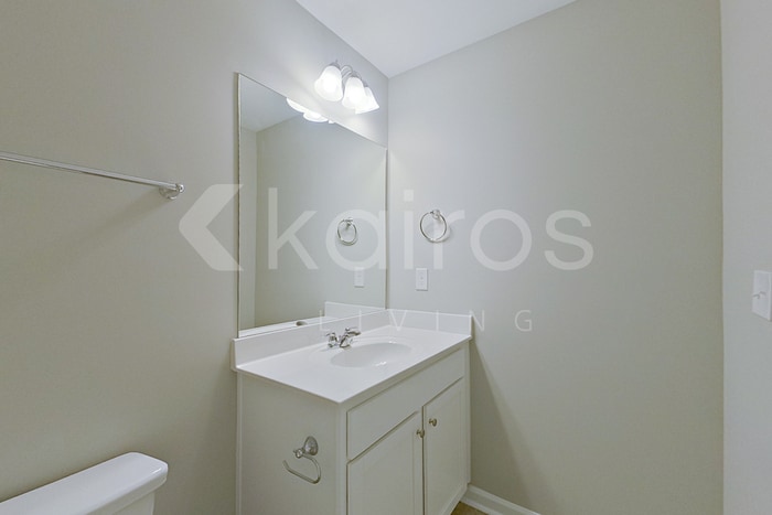 Building Photo - 844 Silent Barge Cv