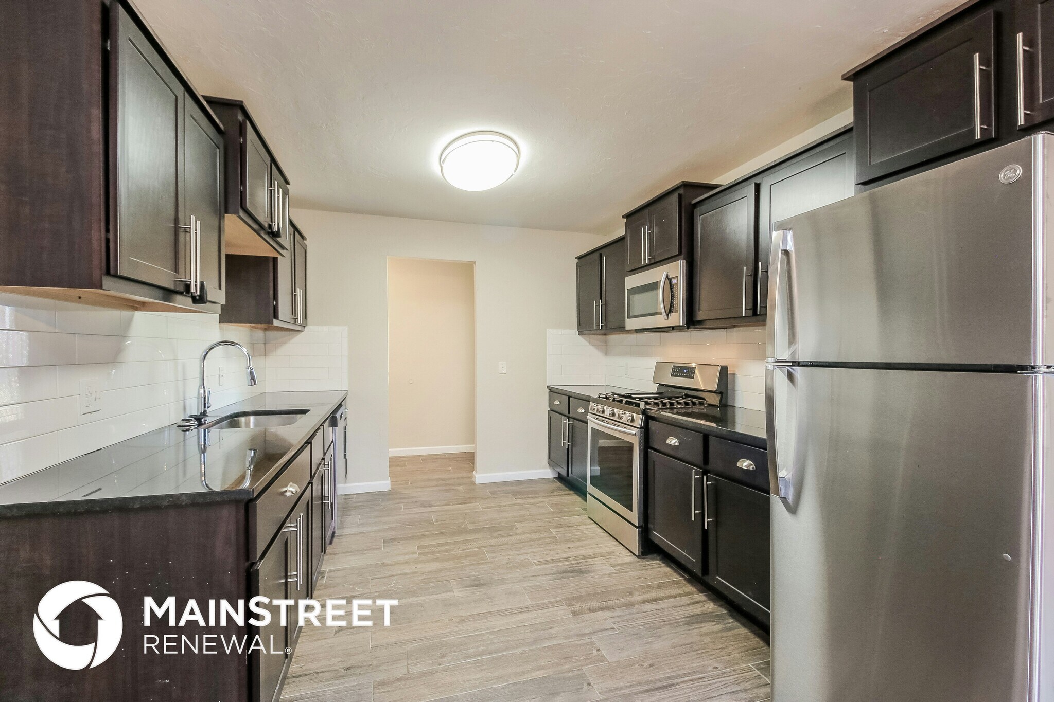 Building Photo - 8716 Tracy Dr