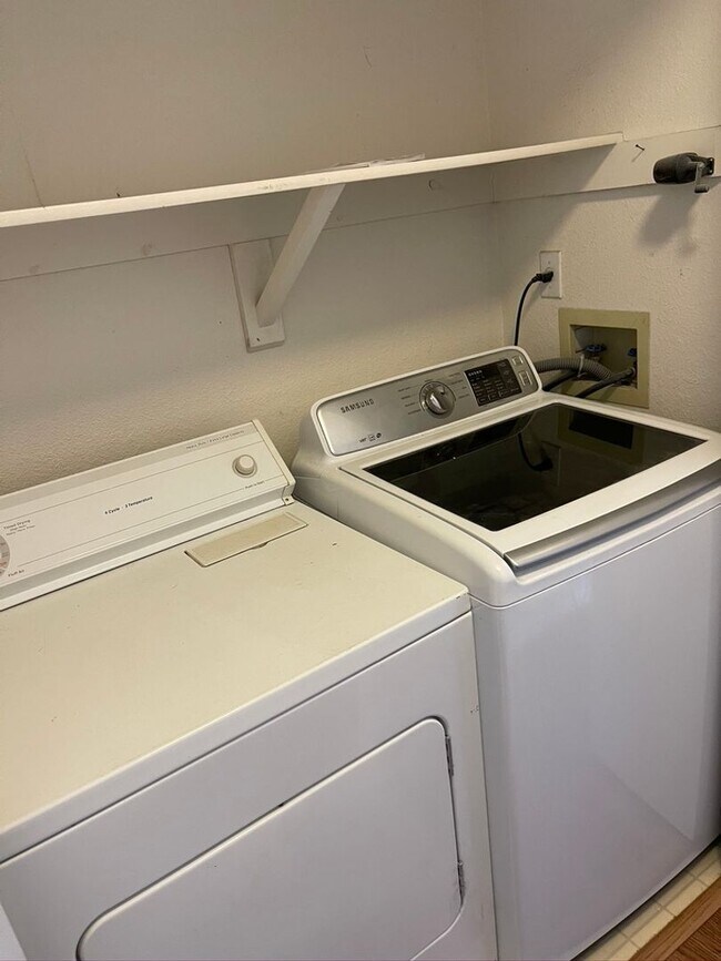 Building Photo - 5675 S Jebel Way