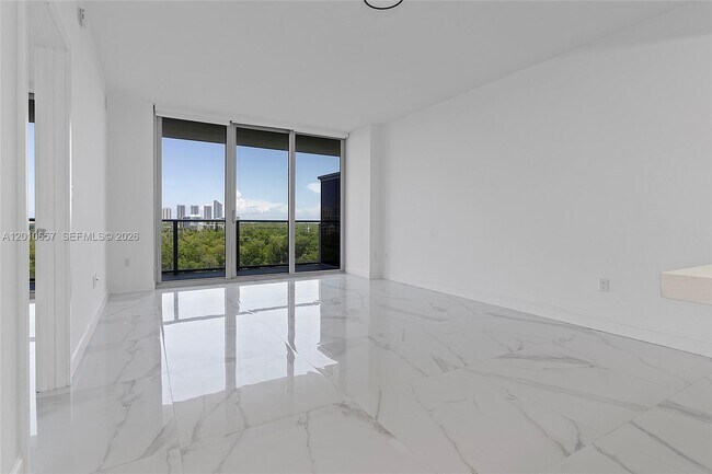 Building Photo - 16385 Biscayne Blvd
