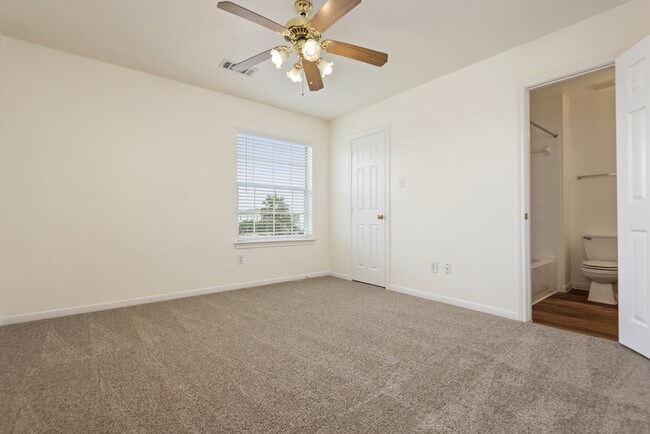 Building Photo - 5069 Akumal Calle