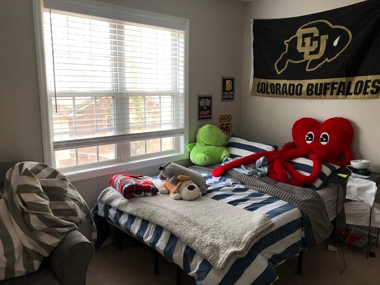 Bedroom - 105 Dove St