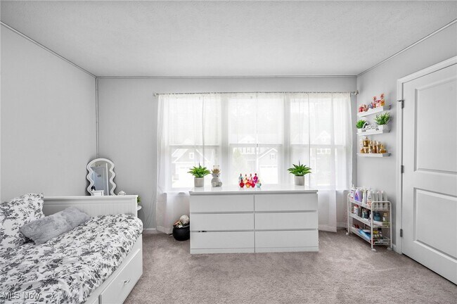 Building Photo - 9256 Preserve Way