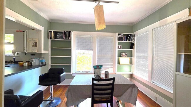 Building Photo - 1614 Drew St