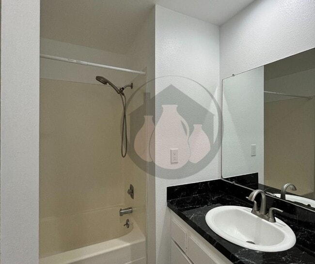 Building Photo - Single Level House- New Flooring-Freshly P...