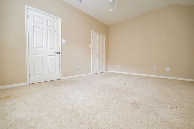 Building Photo - 30 Crocus Petal St