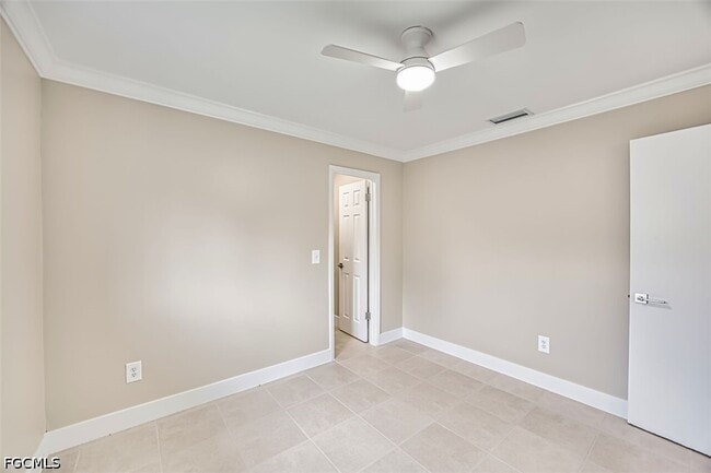 Building Photo - 5826 Algiers St