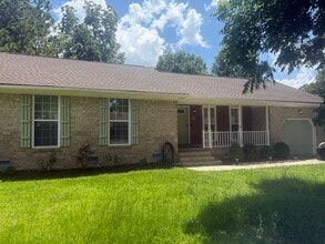 Exterior Front - 12 Lighthouse Dr