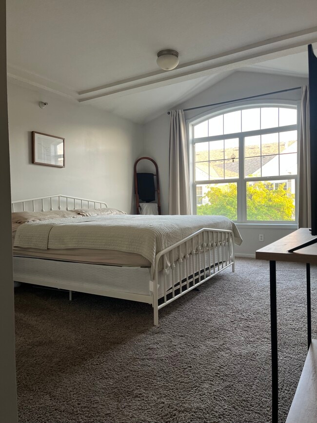 Building Photo - 5648 Winnetka Ave N