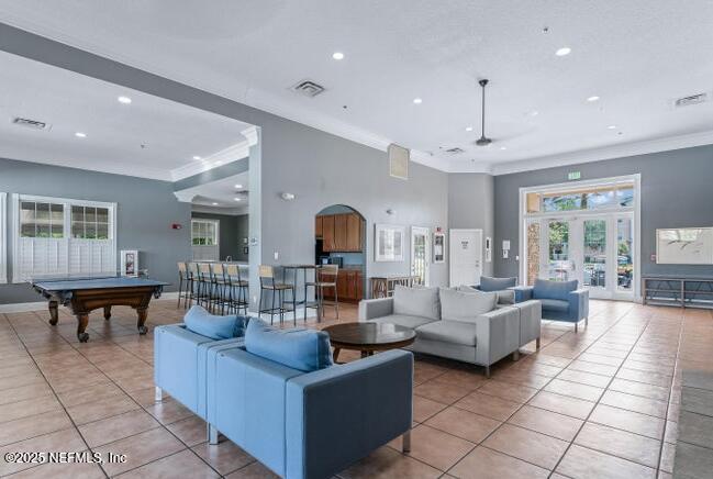 Building Photo - 8201 Green Parrot Rd