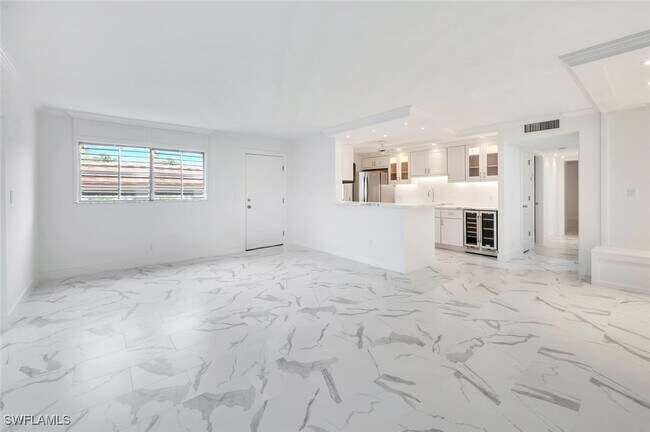 Building Photo - 222 Harbour Dr