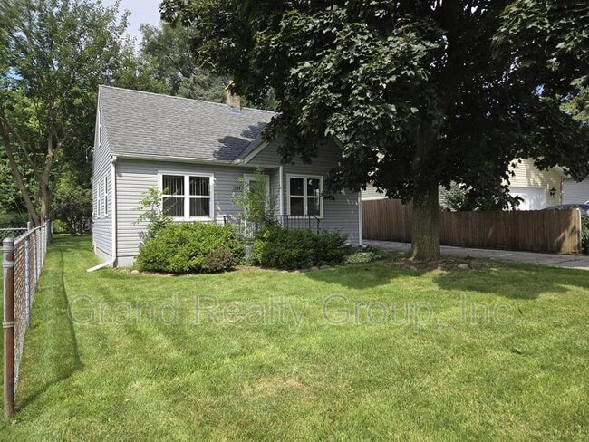 Primary Photo - 1326 Ridgeway St