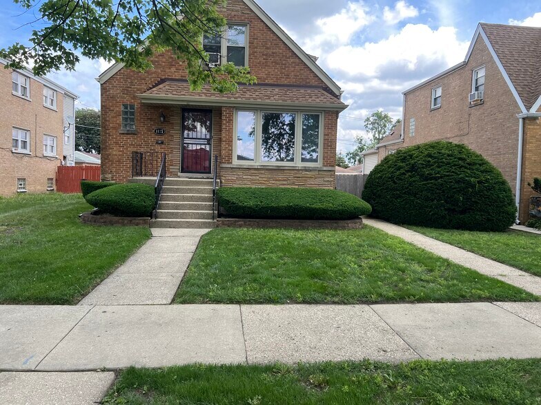 Exterior Front Door - 1125 Bohland Ave